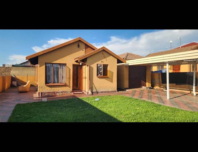 2 BEDROOM HOUSE FOR SALE IN BIRCH ACRES